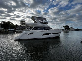 40' Carver 2020 Yacht For Sale